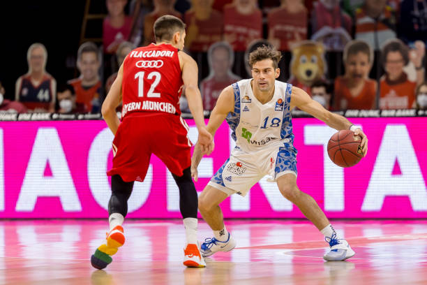 在与川崎前 在与川崎前